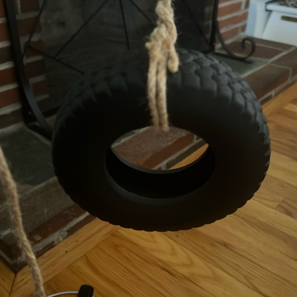 Brand new unused Fred Black Ceramic Bird Feeder, Tire Swing Shape